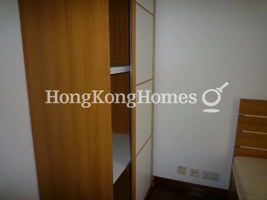 Wardrobe in Second Bedroom — 凱譽，尖沙咀