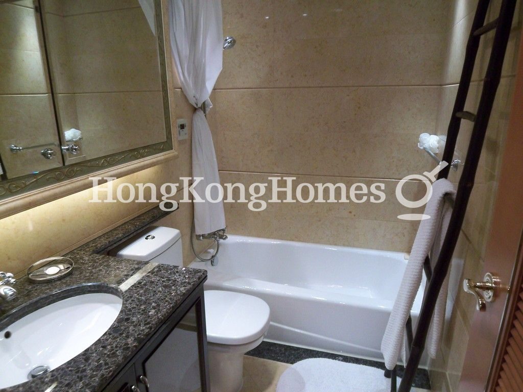 Guest Bathroom — 凱旋門 1期 第2A座 (映月閣)，尖沙咀