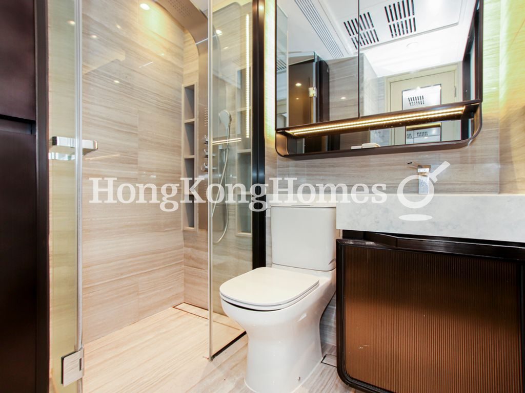 Bathroom — TownPlace SOHO, Mid-levels West