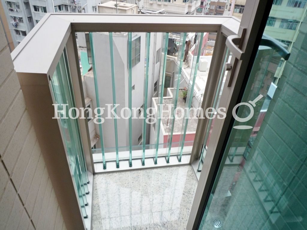 Balcony off Master Bedroom — 囍匯 - 第1期- 第5座，灣仔