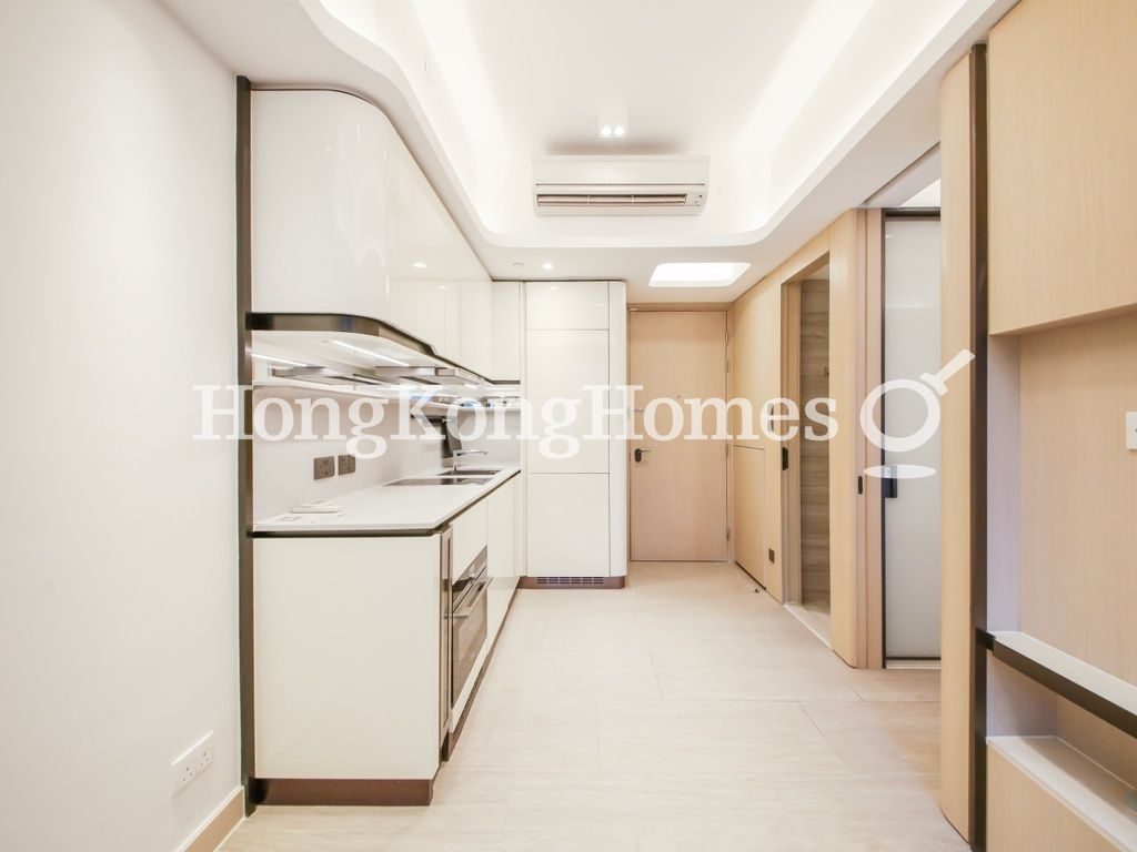 Living and Dining Room — TownPlace SOHO, Mid-levels West