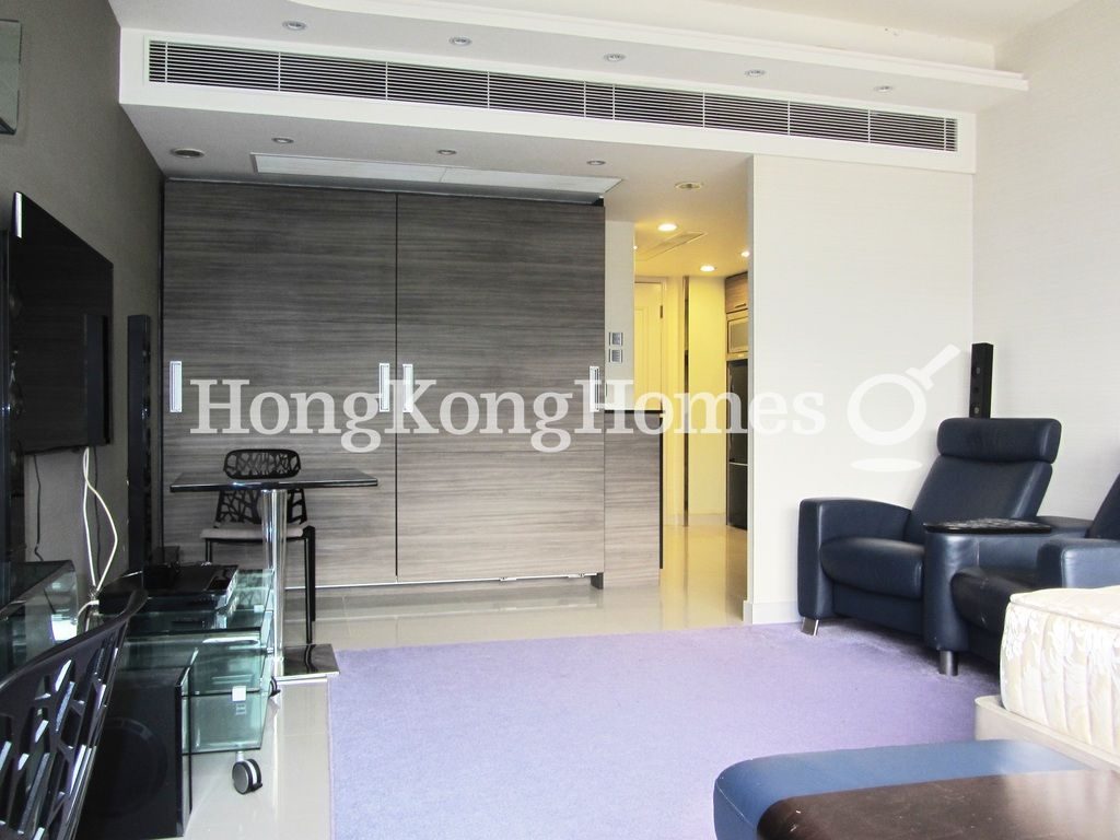 Living and Dining Area — 會景閣，灣仔