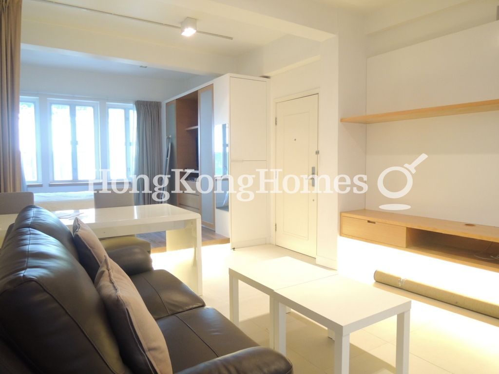 Living and Dining Areas — Winning House, Central