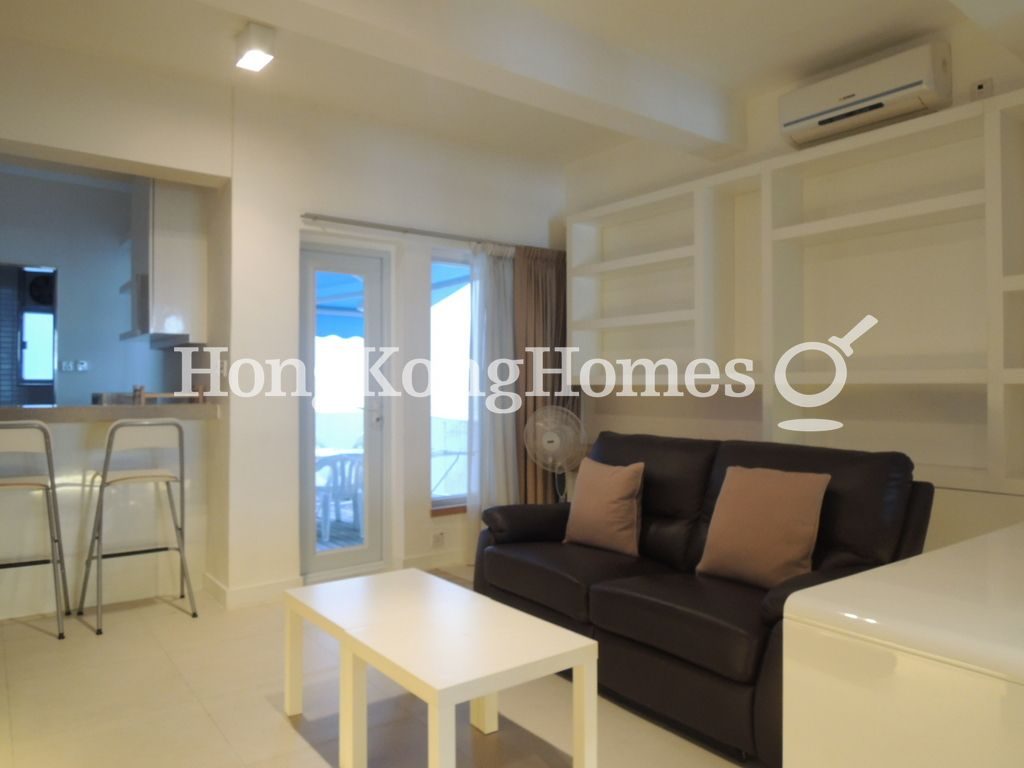 Living and Dining Areas — Winning House, Central