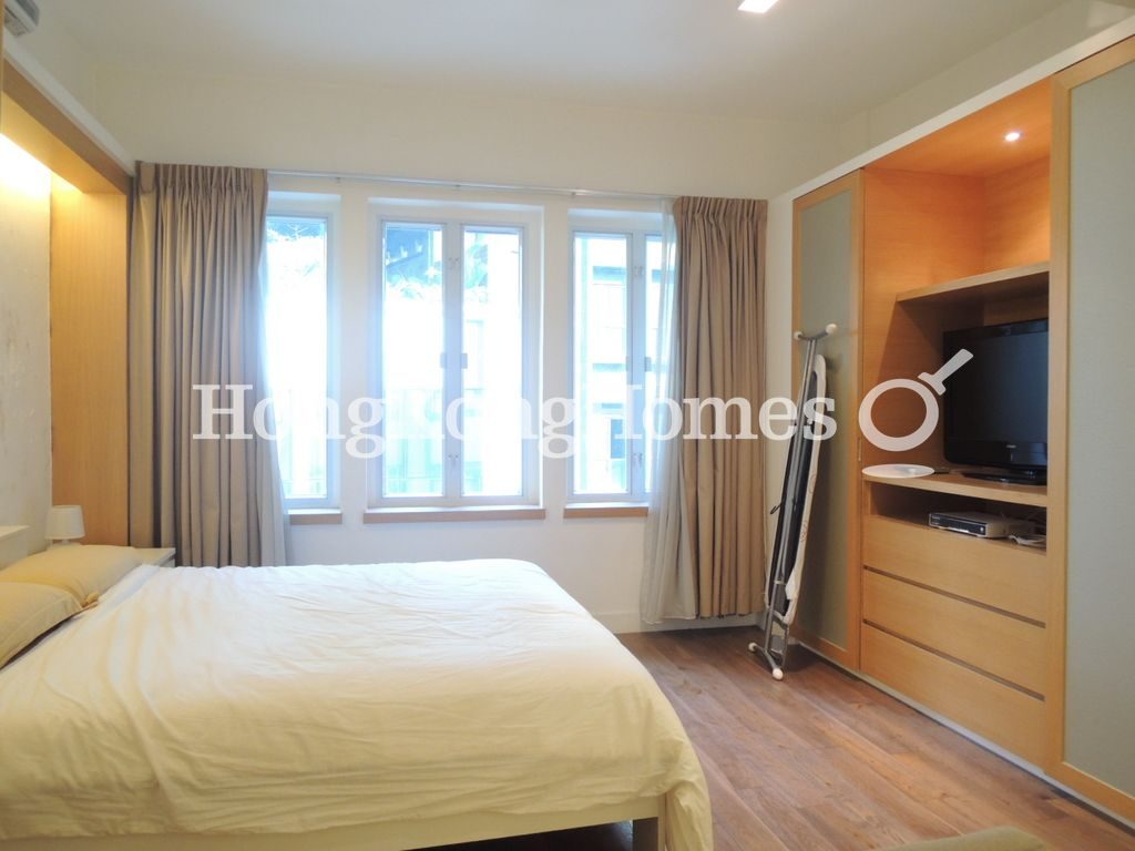 Sleeping Area — Winning House, Central