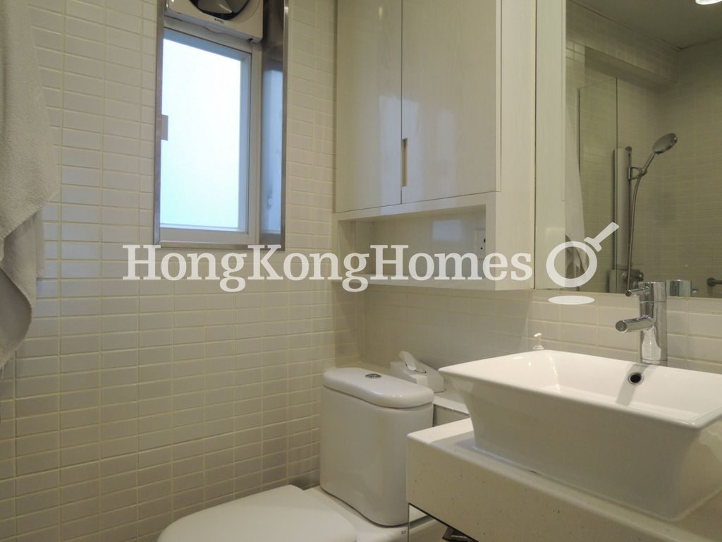 Bathroom — Winning House, Central
