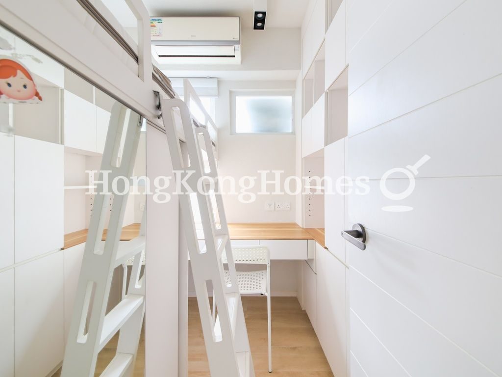 Third Bedroom — 怡豐閣，西營盤
