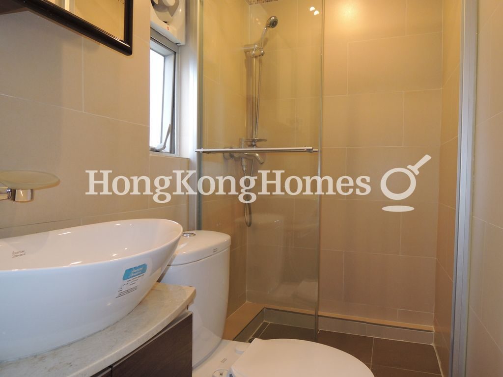 Master Bathroom — 亞畢諾大廈，中環