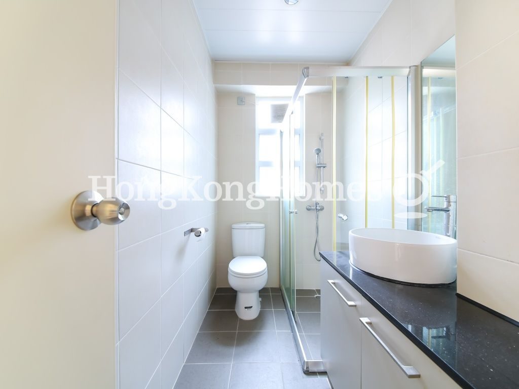 Guest Bathroom — 般安閣，西半山
