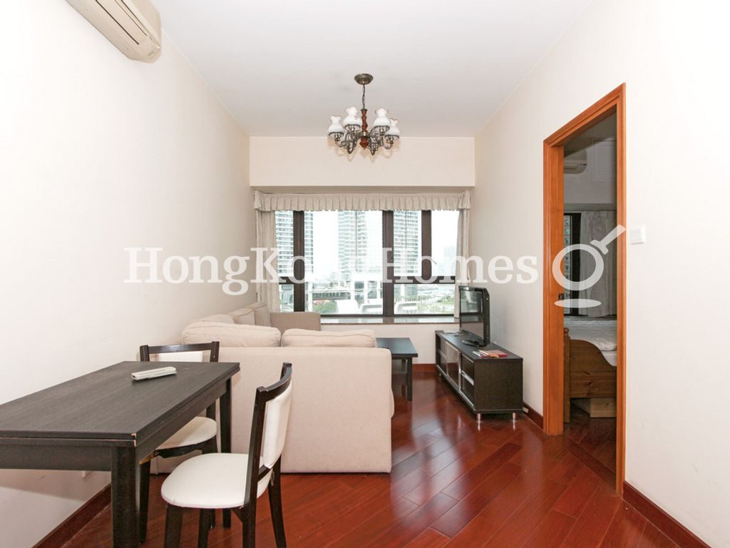 Living and Dining Room — The Arch - Block 1A (Sun Tower), Tsim Sha Tsui