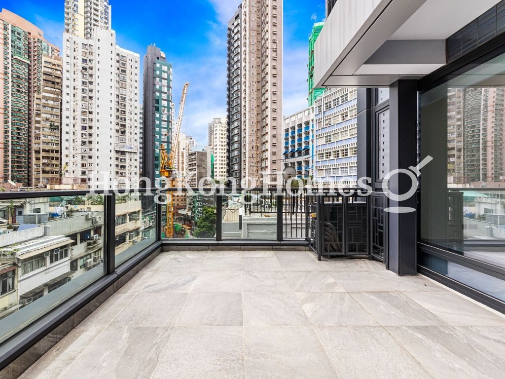 Private Terrace — The Queens, Sai Ying Pun