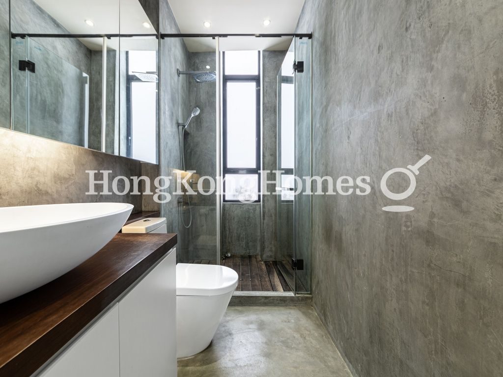 Bathroom — Augury 130, Sai Ying Pun