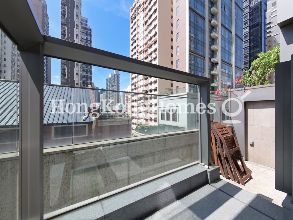 Balcony off Living and Dining Room — 明德山，西營盤