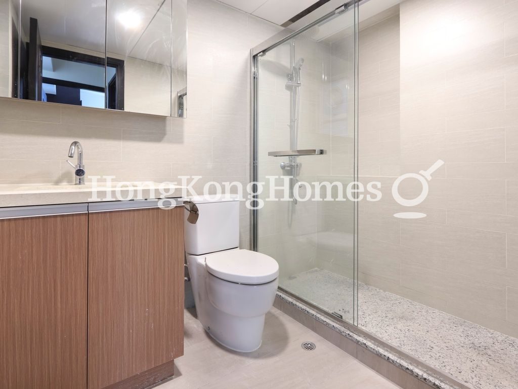 Guest Bathroom — 帝鑾閣，薄扶林