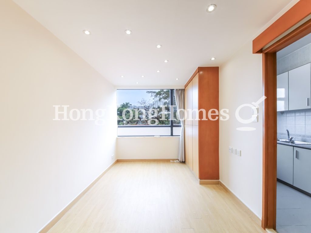 Living and Dining Room — Splendour Villa, Repulse Bay