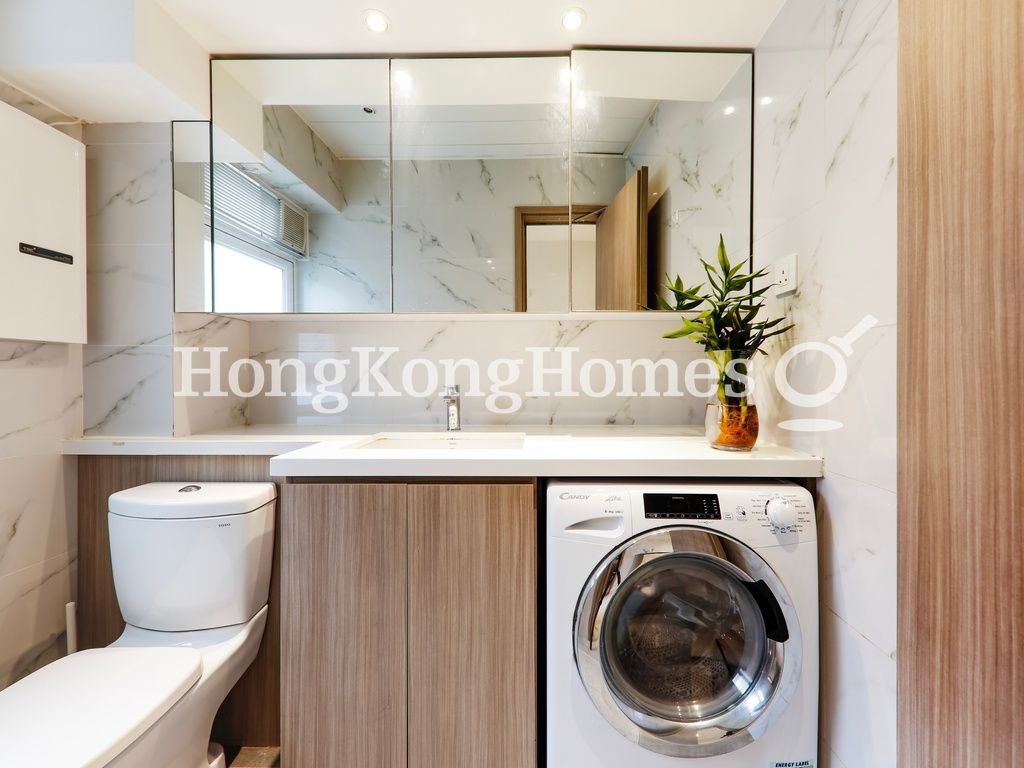 Guest Powder Room — 堅苑大廈，西半山