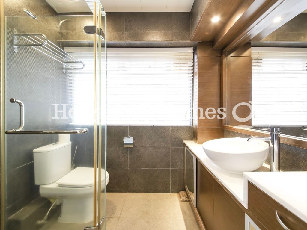 Bathroom — New Fortune House, Western / Kennedy Town