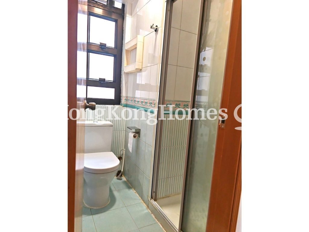 Guest Bathroom — 康泰閣，九龍塘