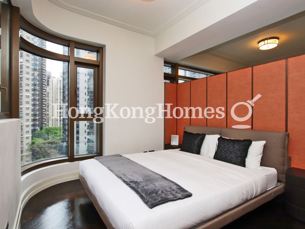 Sleeping Area — Castle One，西半山