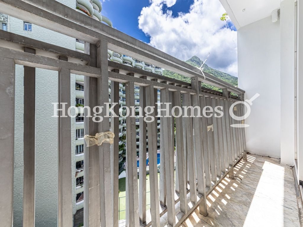 Balcony off Living and Dining Room — 恒琪園，薄扶林