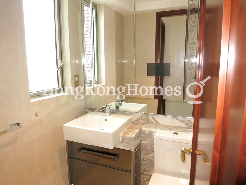 Guest Bathroom — 囍匯 - 第1期- 第5座，灣仔