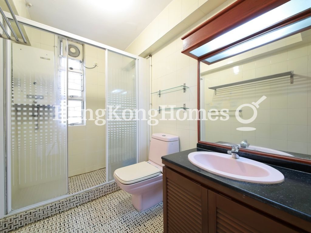 Master Bathroom — 碧瑤灣 - 第26座，薄扶林
