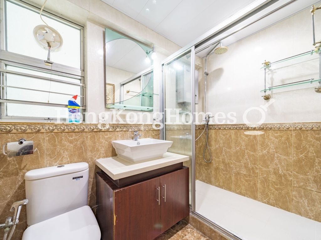 Guest Bathroom — 海怡半島 03期, 21座, 美浚閣，鴨脷洲