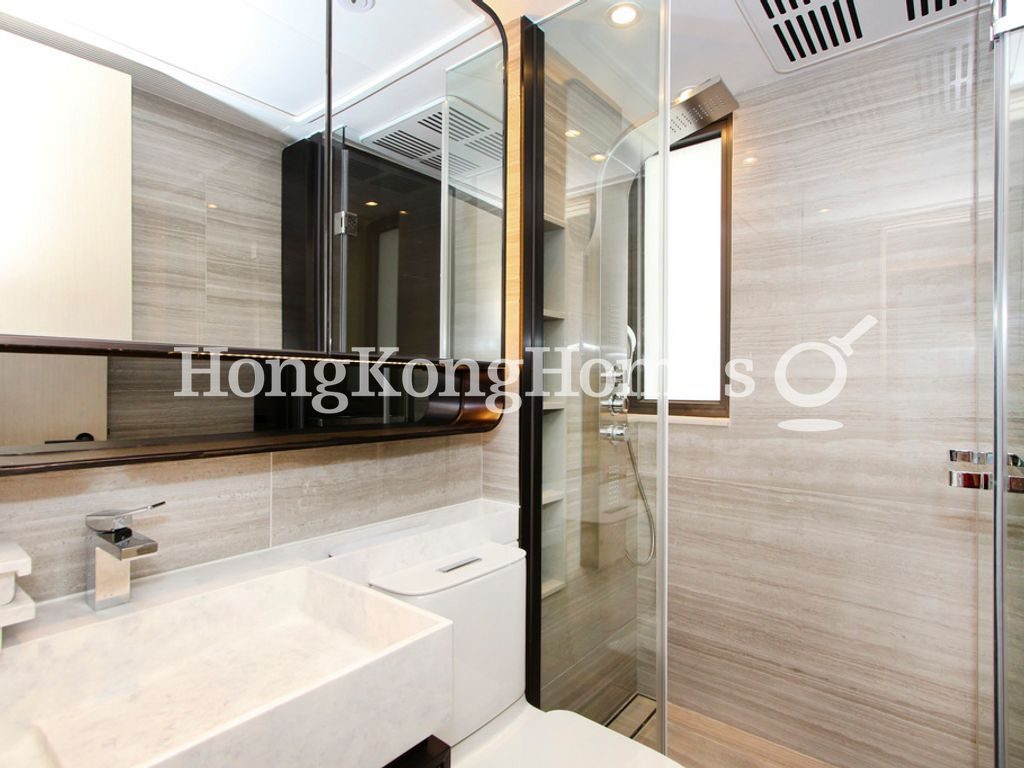 Guest Bathroom — 本舍，西半山