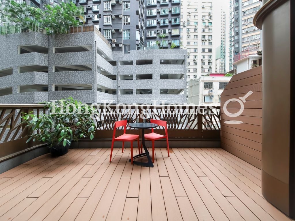 Private Terrace — Castle One，西半山