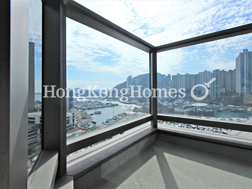 Balcony off Living and Dining Room — 深灣9號 - 第9座，黃竹坑