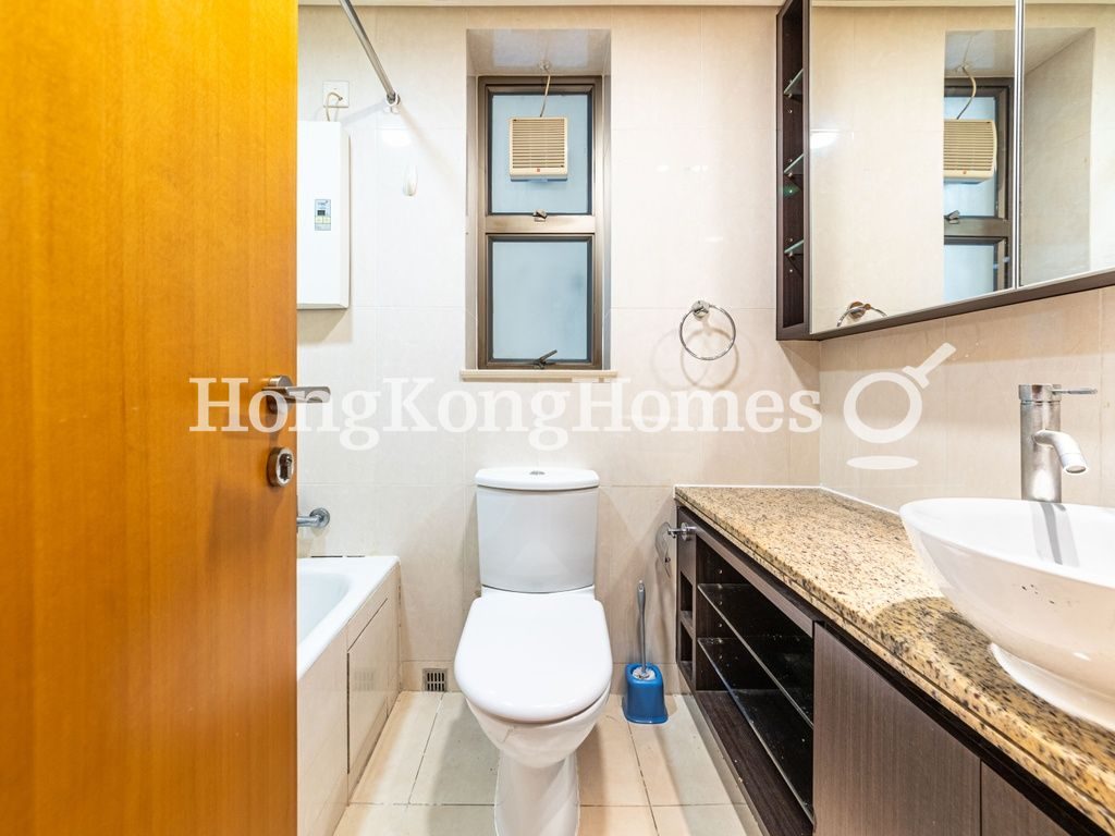 Guest Bathroom — 尚翹峰 3 座，灣仔