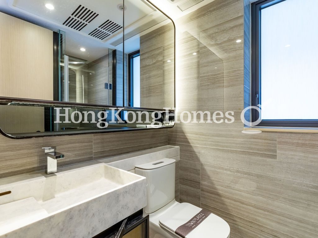 Guest Bathroom — 本舍，西半山