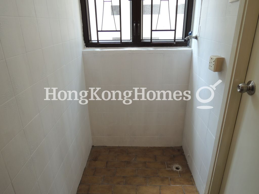 Laundry Area — 基苑，西半山