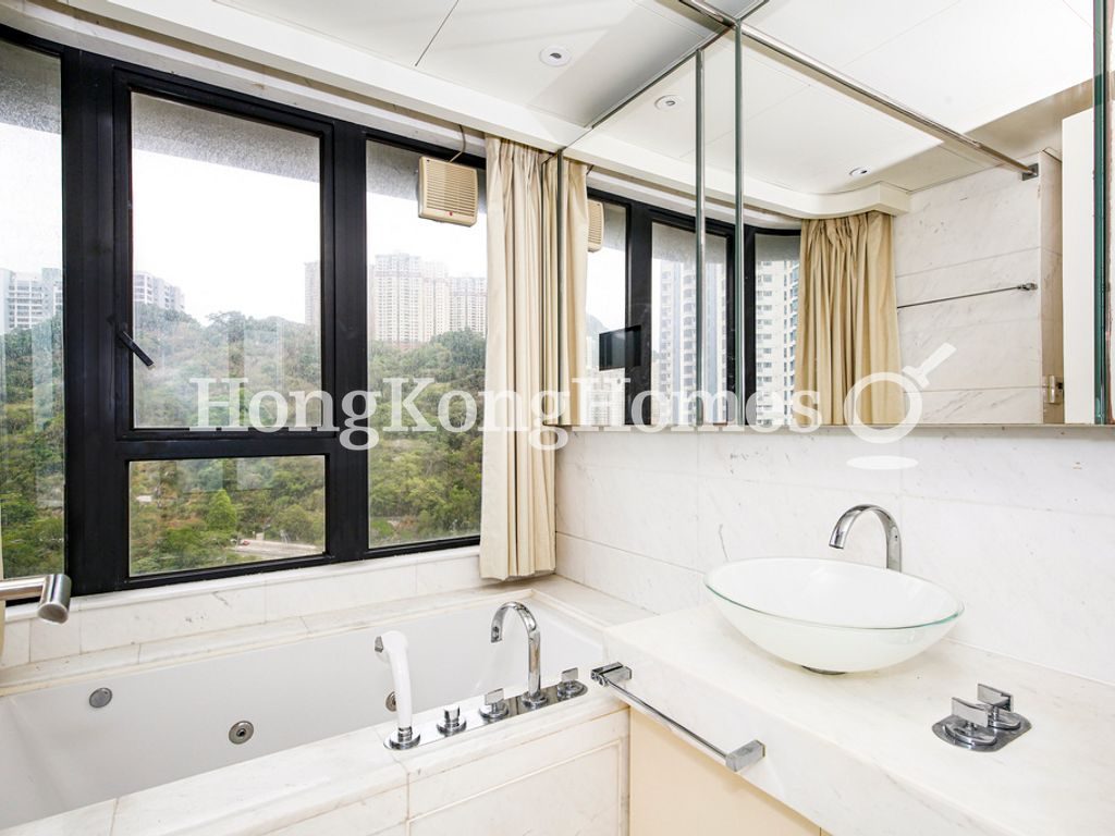 Master Bathroom — 貝沙灣 06期 Bel-Air No. 8-1座，薄扶林