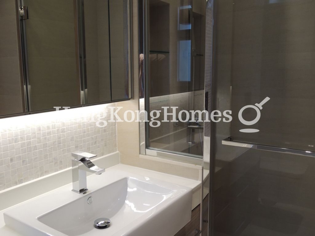 Master Bathroom — 御林峰 - 第01座，沙田