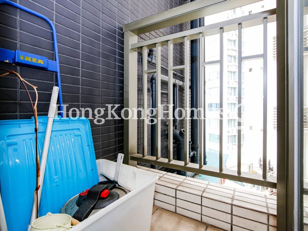 Balcony off Kitchen — 西浦，上環