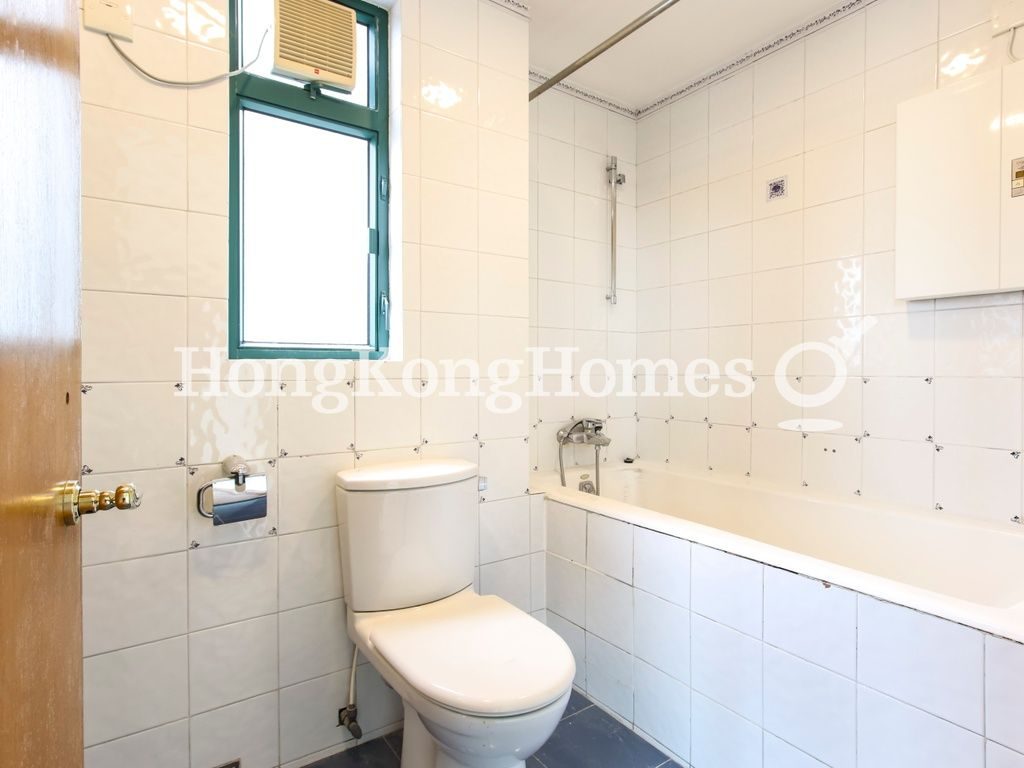 Master Bathroom — 祝唐別墅，赤柱