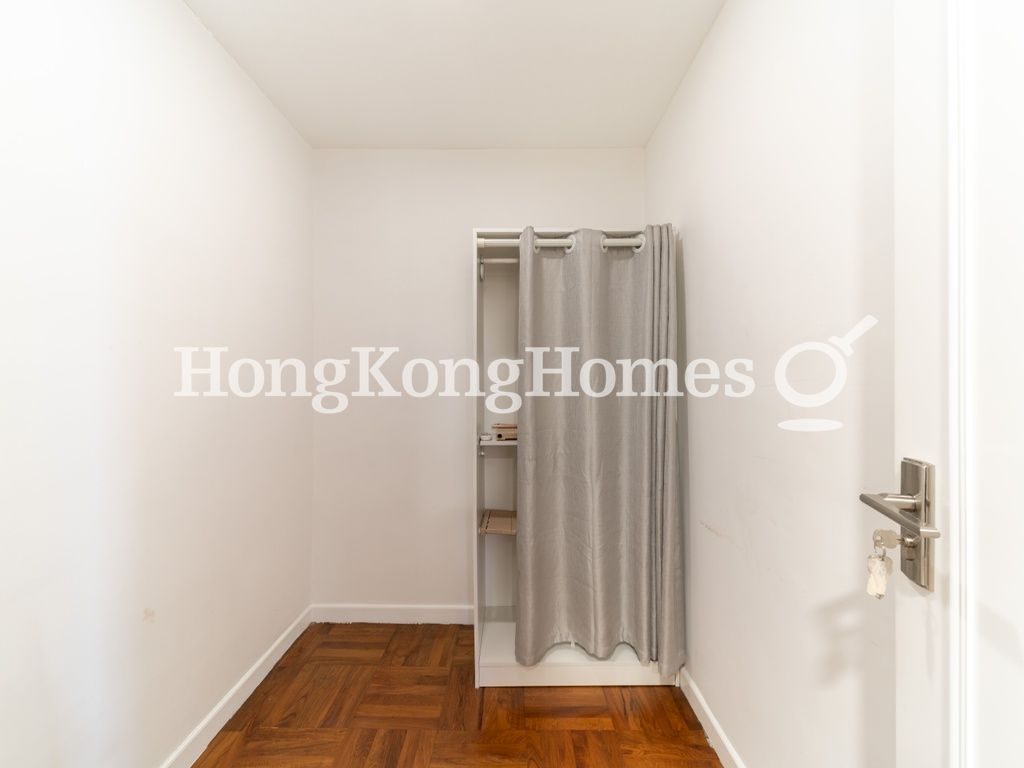 Maid's Room — 陽明山莊 03座 山景園，淺水灣