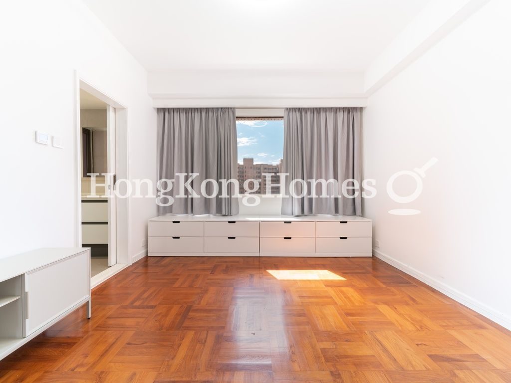 Second Ensuite Bedroom — 陽明山莊 03座 山景園，淺水灣