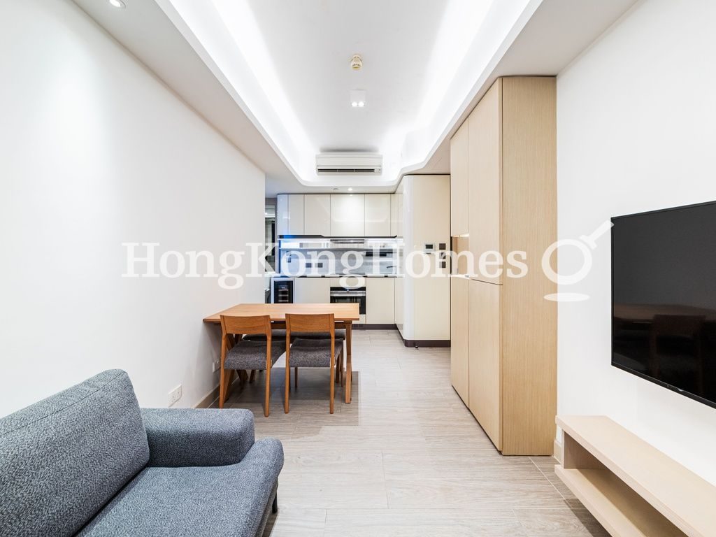 Living and Dining Room — TownPlace SOHO, Mid-levels West