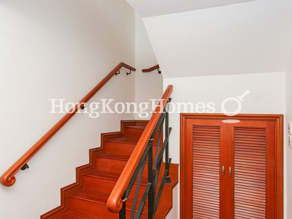 Internal Staircase — 影灣園 - Taggart，淺水灣