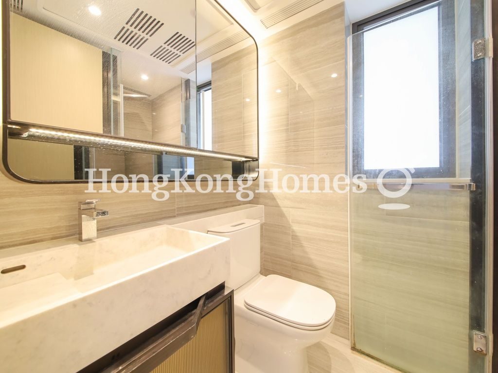 Guest Bathroom — 本舍，西半山