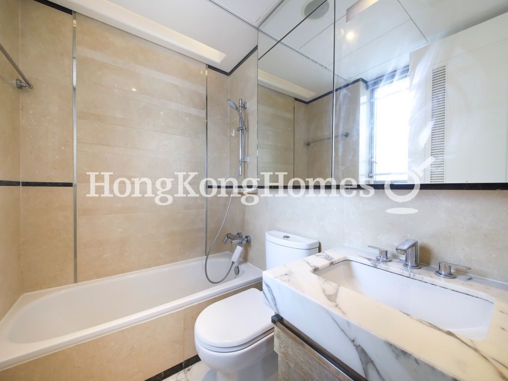 Master Bathroom — Lexington Hill，西環堅尼地城