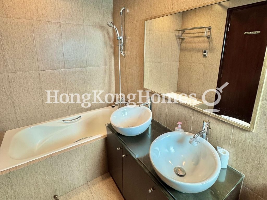 Mster Bathroom — 和域臺 A座，九龍塘