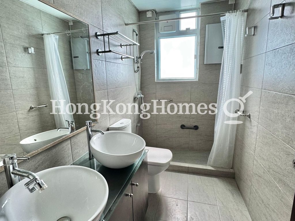 Guest Bathroom — 和域臺 A座，九龍塘