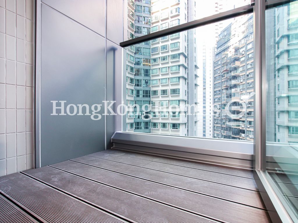 Balcony off the Studio — Richmond，西半山