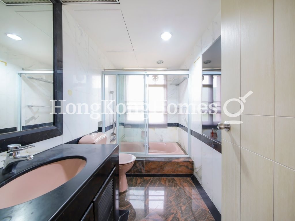 Master Bathroom — 浪琴園 - 第05座，大潭