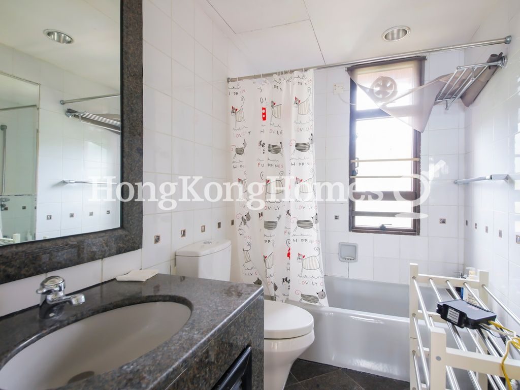 Guest Bathroom — 浪琴園 - 第05座，大潭