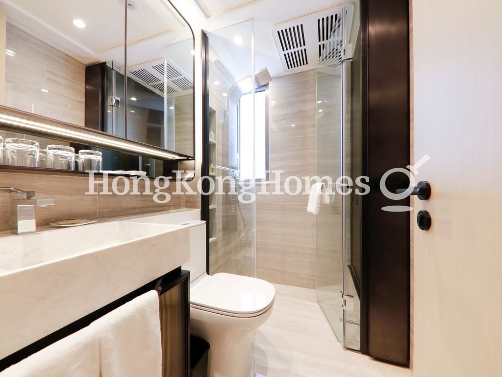 Guest Bathroom — 本舍，西半山
