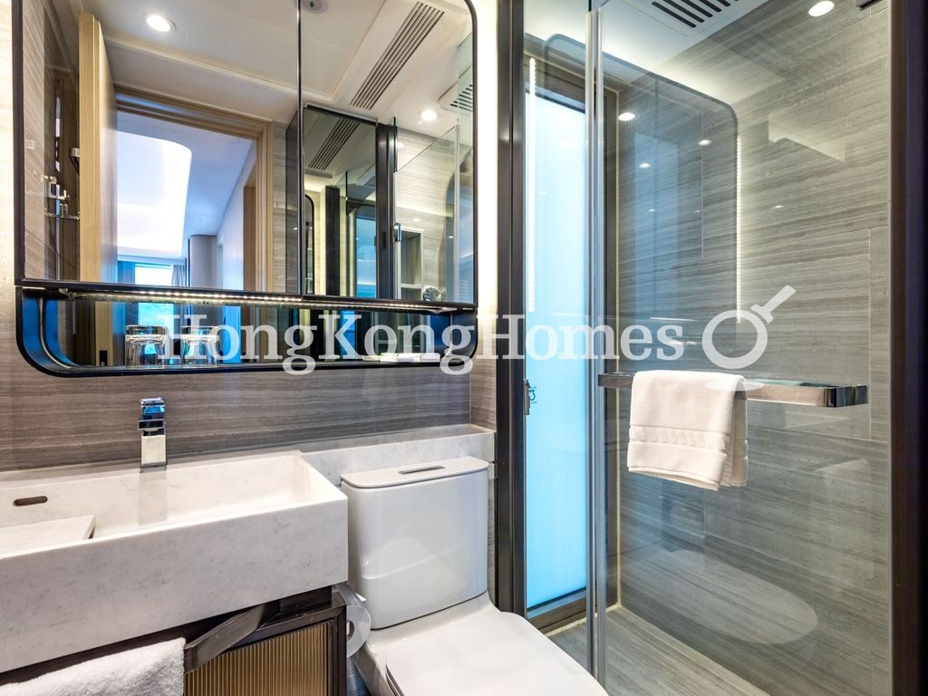 Guest Bathroom — 本舍，西半山